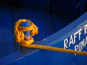 Giallo su Blu