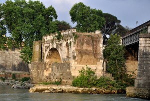 Ponte Rotto