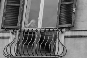Uno sguardo nel vuoto.