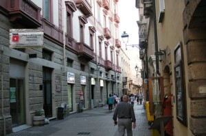 17-sardegna-2017-oristano-via-dritta-dscn4613_c