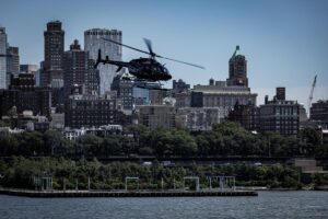 Mariani-Francesca-Se-puoi-usare-lelicottero-NY-Financial-District- 